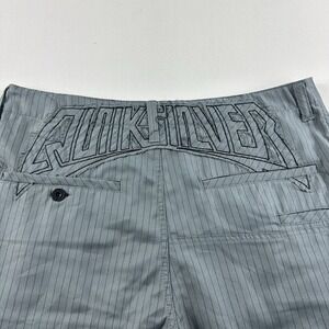 Vintage Quicksilver Shorts Men's 34‎ Waist Gray Y2K Striped Pockets embroidered